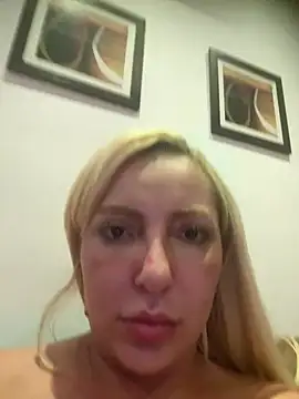 Juuhschmitt live webcam show