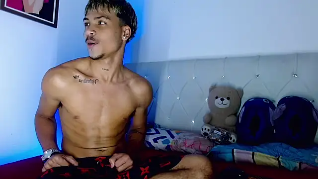 Angel_foxc13 webcam