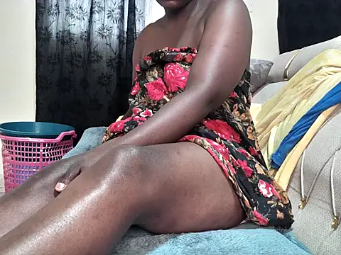 sexyleah25 webcam