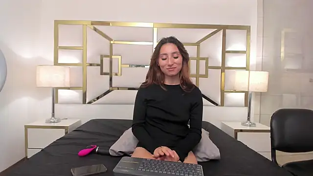 AngelicaLux webcam