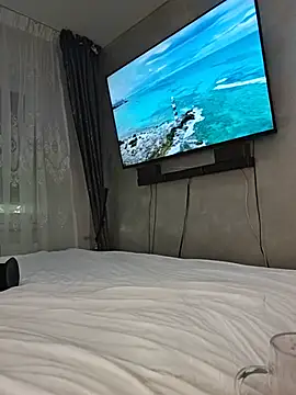 AvaSquirtMilf webcam