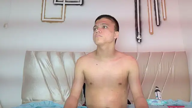 aly_n_sebas webcam