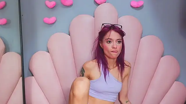 luci_miller webcam