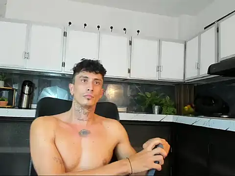 ostbot_ (M young) - cum show