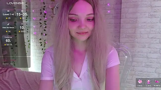 AnimeAlica18 live webcam show