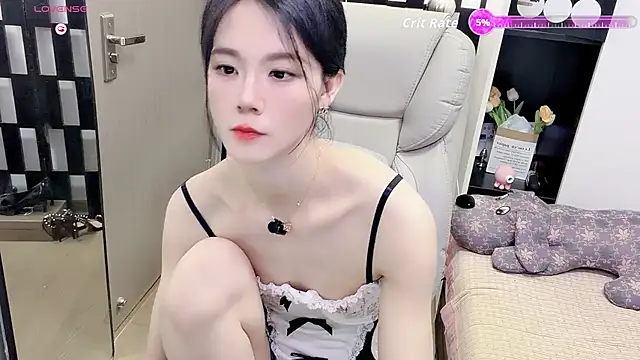Yueyue-MM live webcam show