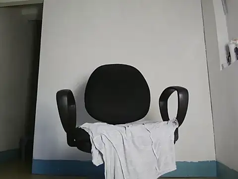 TeaseNPlease_13 live webcam show