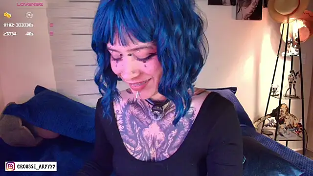 AryRousse live webcam show