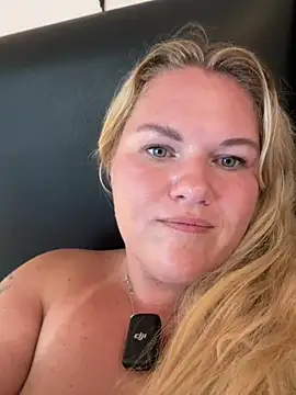 Jolina_Juice webcam