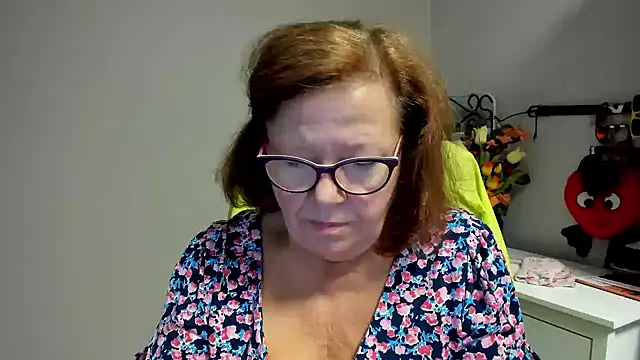 Adelewildx live webcam show