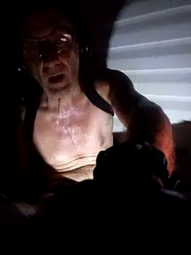 CoordinatedCheese1 live cam on StripChat