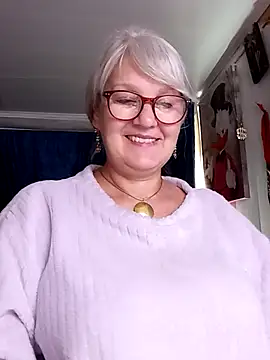 irinamaux live cam