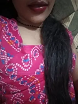 Eshwari_Chopra live cam on StripChat