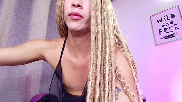 Astrid_Porno's room