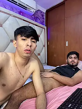 Michael_and_twinkk webcam