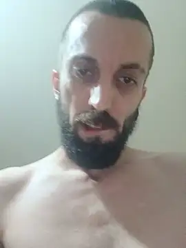 SinisterRefund live cam on StripChat