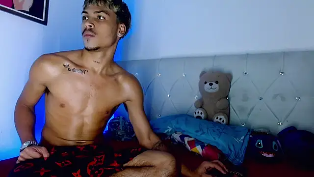 Angel_foxc13 webcam