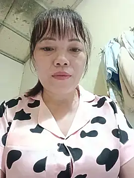 Sana-vn live cam on StripChat