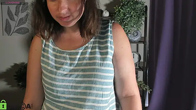 MartaEdams webcam