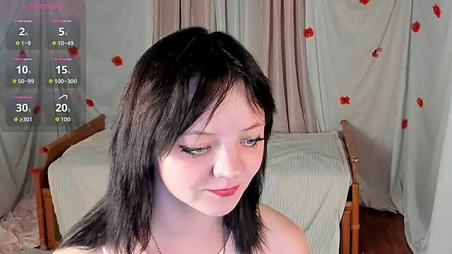 Crazykitta live cam on StripChat