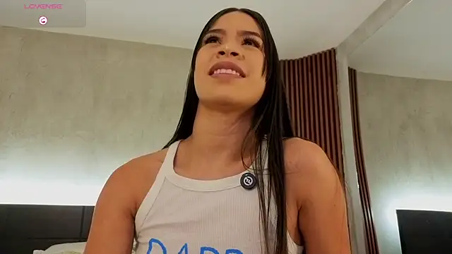 kimhilton_ live cam on StripChat
