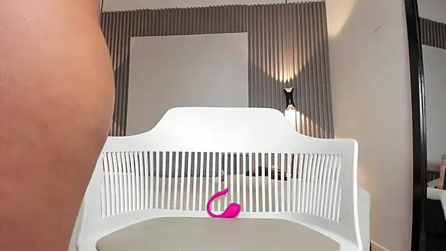 Zafiiraa live cam on StripChat