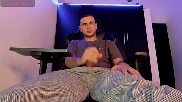 Liam_Mateo webcam
