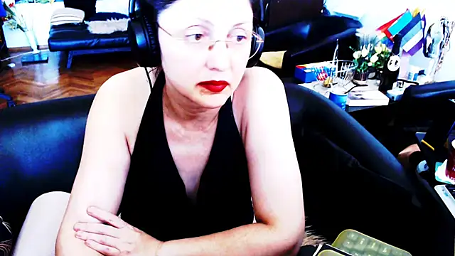 Imperatriza live cam on StripChat