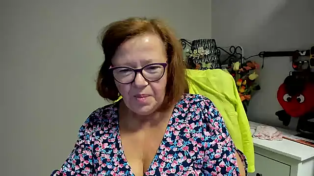 Adelewildx live webcam show