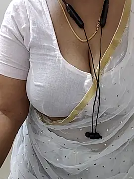 Reshma-09 live webcam show