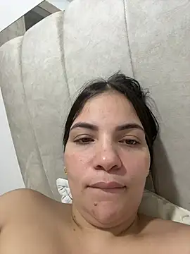 Layla_kaderr webcam