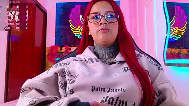 meghan_nill webcam
