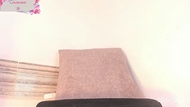 Sofia_Burbano webcam