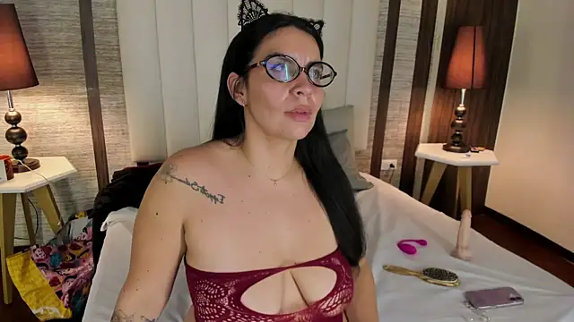 Hannah_Cross webcam