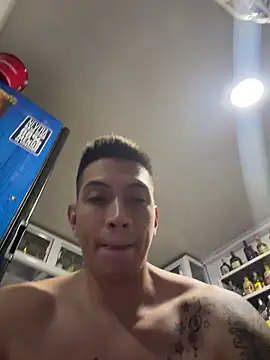 OliverWest04 webcam