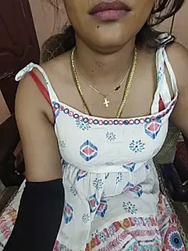 Tamil__Thara003 live cam on StripChat