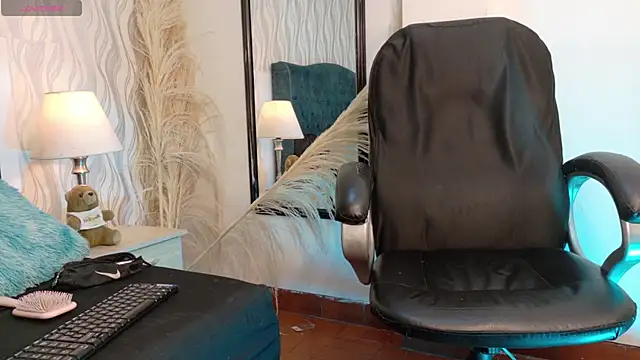 KarolFoxxi__ webcam
