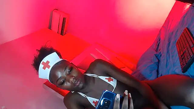 Hilary_tsx webcam