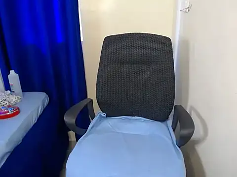 KittyKissess02 webcam