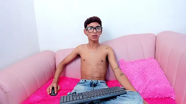 Joseph18_ webcam