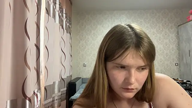 FayePapakostas webcam