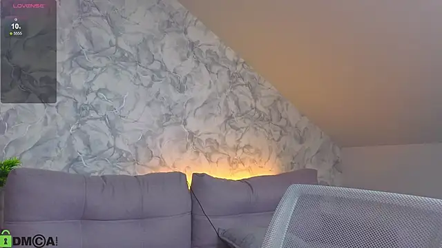 Eva_Devis