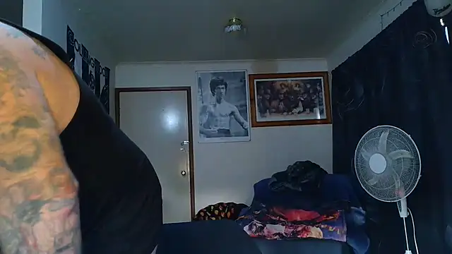 KINKYBLUEYES69 webcam