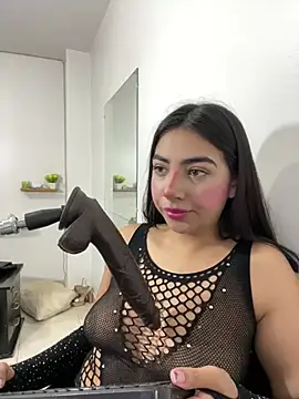 cherry_skinnyy_ webcam