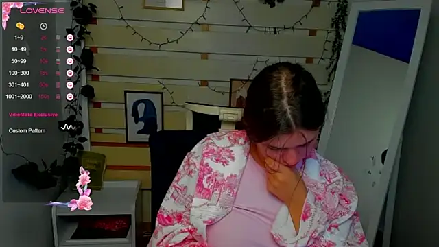 Josephine_Kiss webcam
