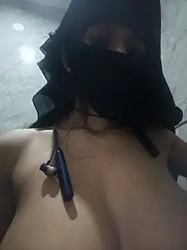 Aafreen_36 live webcam show