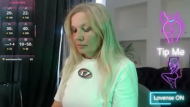 NicoletteRose_