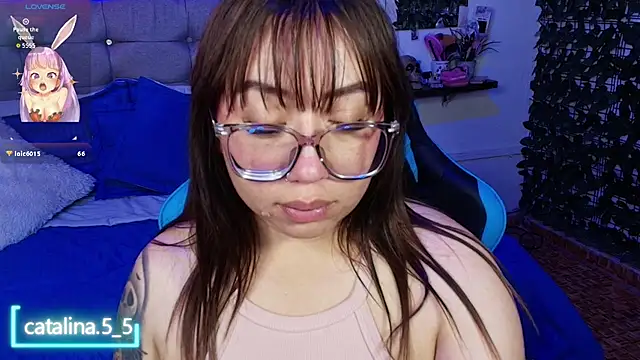 Kata_Bigboobs webcam