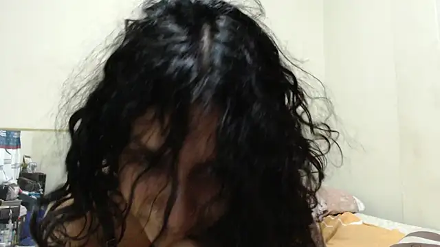 AlinaWoolf_ webcam