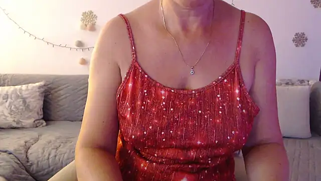 YourfantasyGiuly live cam on StripChat